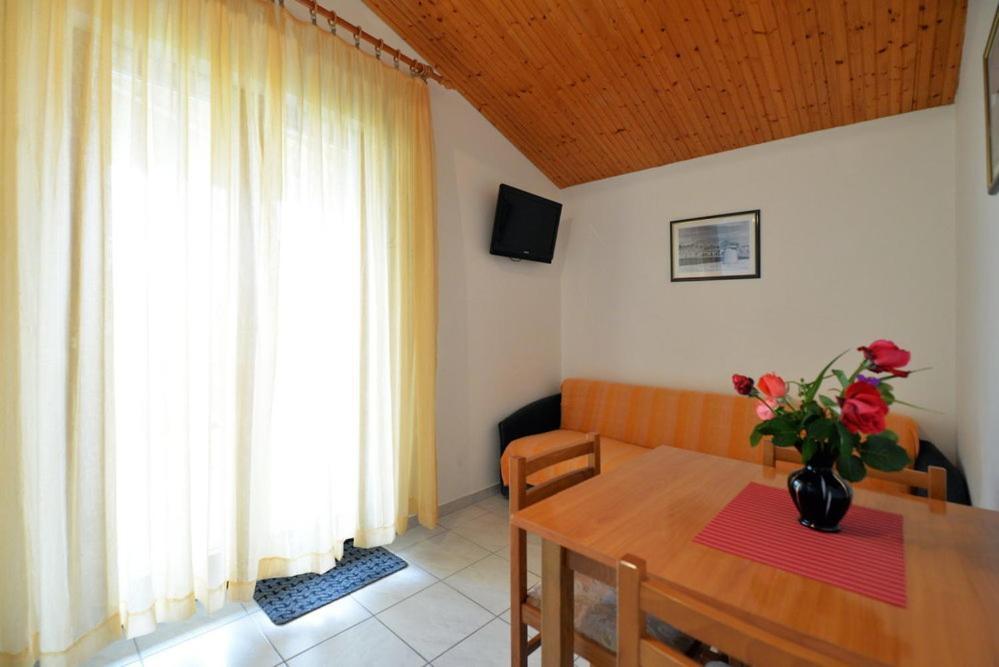 בטינה Apartments Viola חדר תמונה